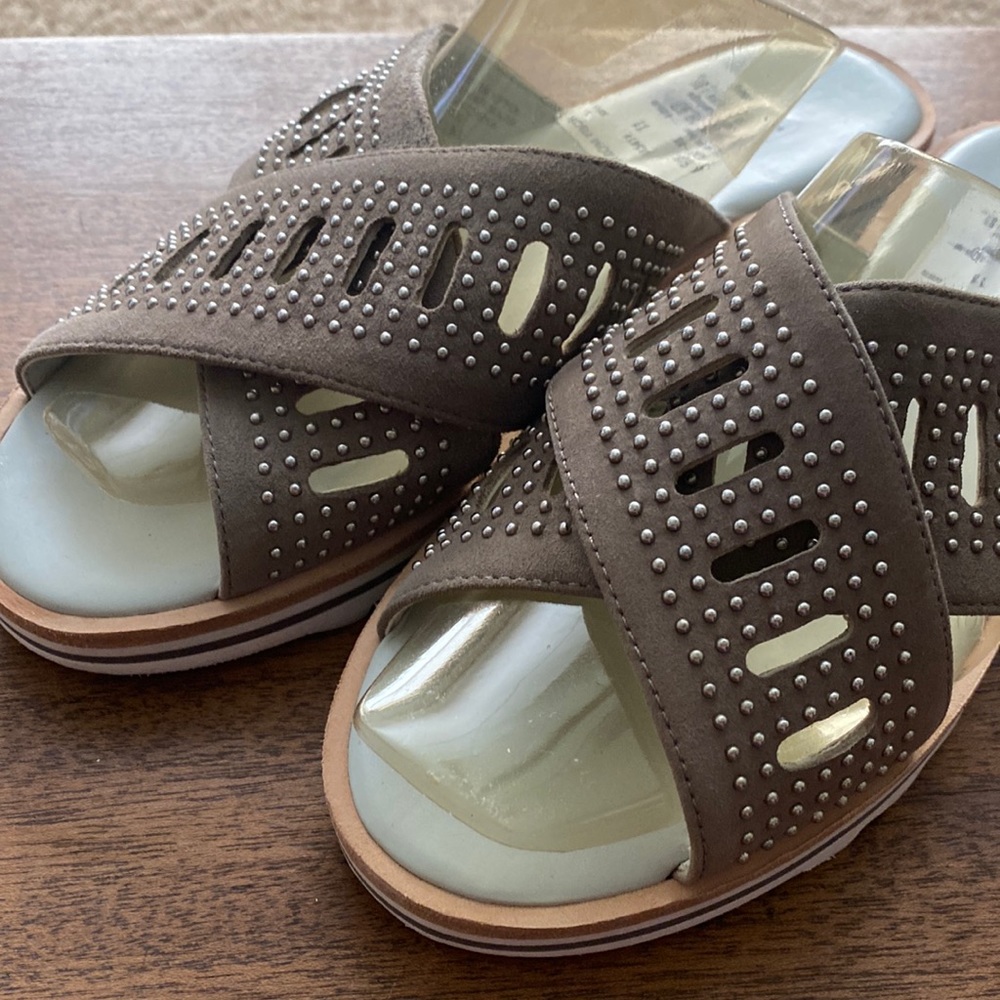 Charles David fine leather sandals maybe worn once size 11